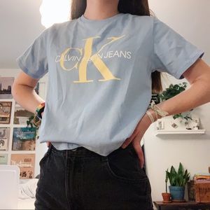 🍋NWT Calvin Klein T-shirt